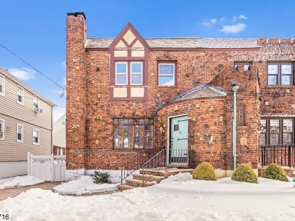 124 Belgrove Dr, Kearny, NJ 07032