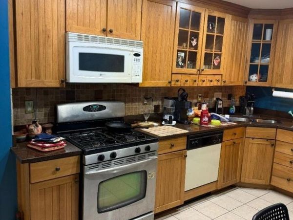 920 Plymouth Rd, North Brunswick, NJ 08902