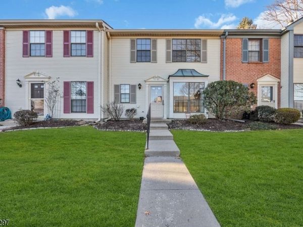 38 Daniel Dr, Franklin, NJ 08823