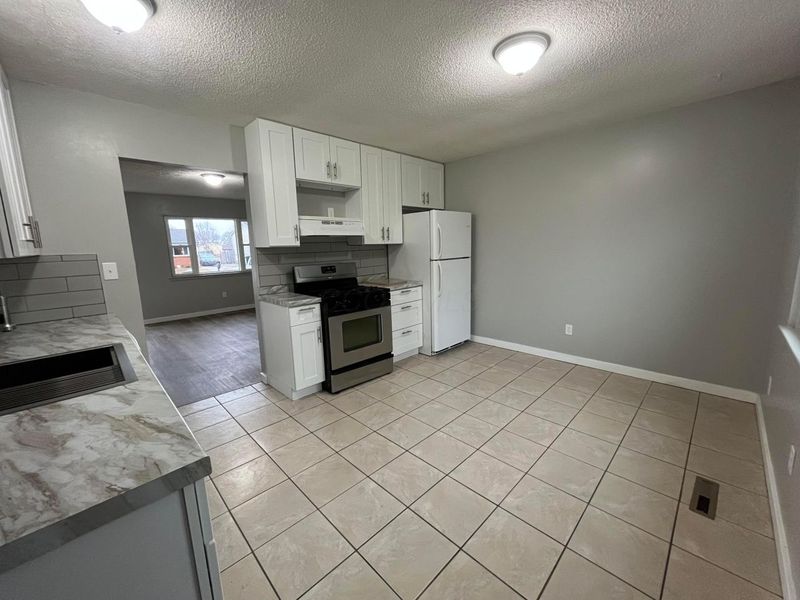 3069 Wallingford Avenue, Columbus, OH 43231 Photo 2