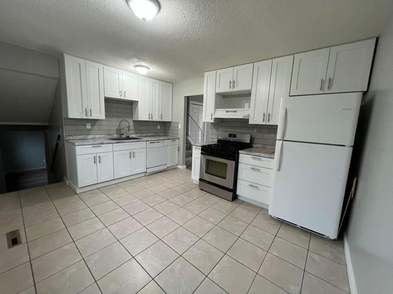 3069 Wallingford Avenue, Columbus, OH 43231 Photo 3