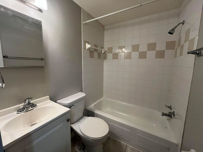 3069 Wallingford Avenue, Columbus, OH 43231 Photo 8