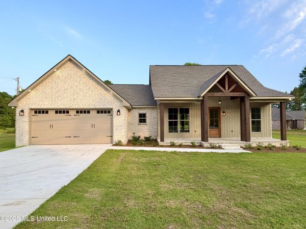 2070 Old Richton Road, Petal, MS 39465
