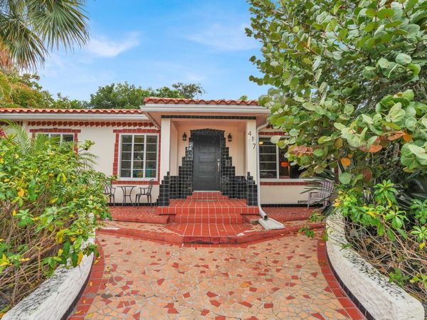 417 N 12th Avenue N, Lake Worth, FL 33460