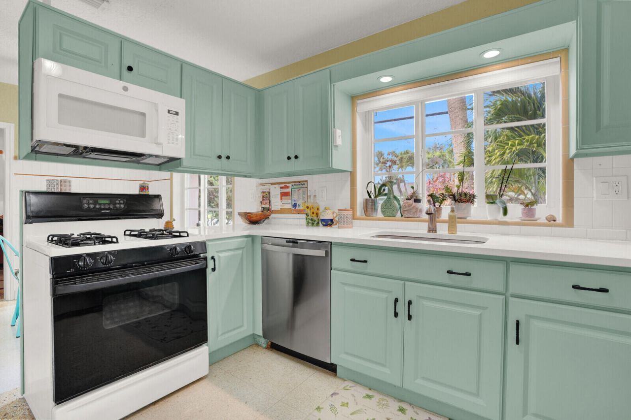 417 N 12th Avenue N, Lake Worth, FL 33460 Photo