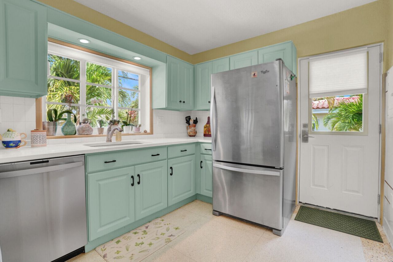 417 N 12th Avenue N, Lake Worth, FL 33460 Photo