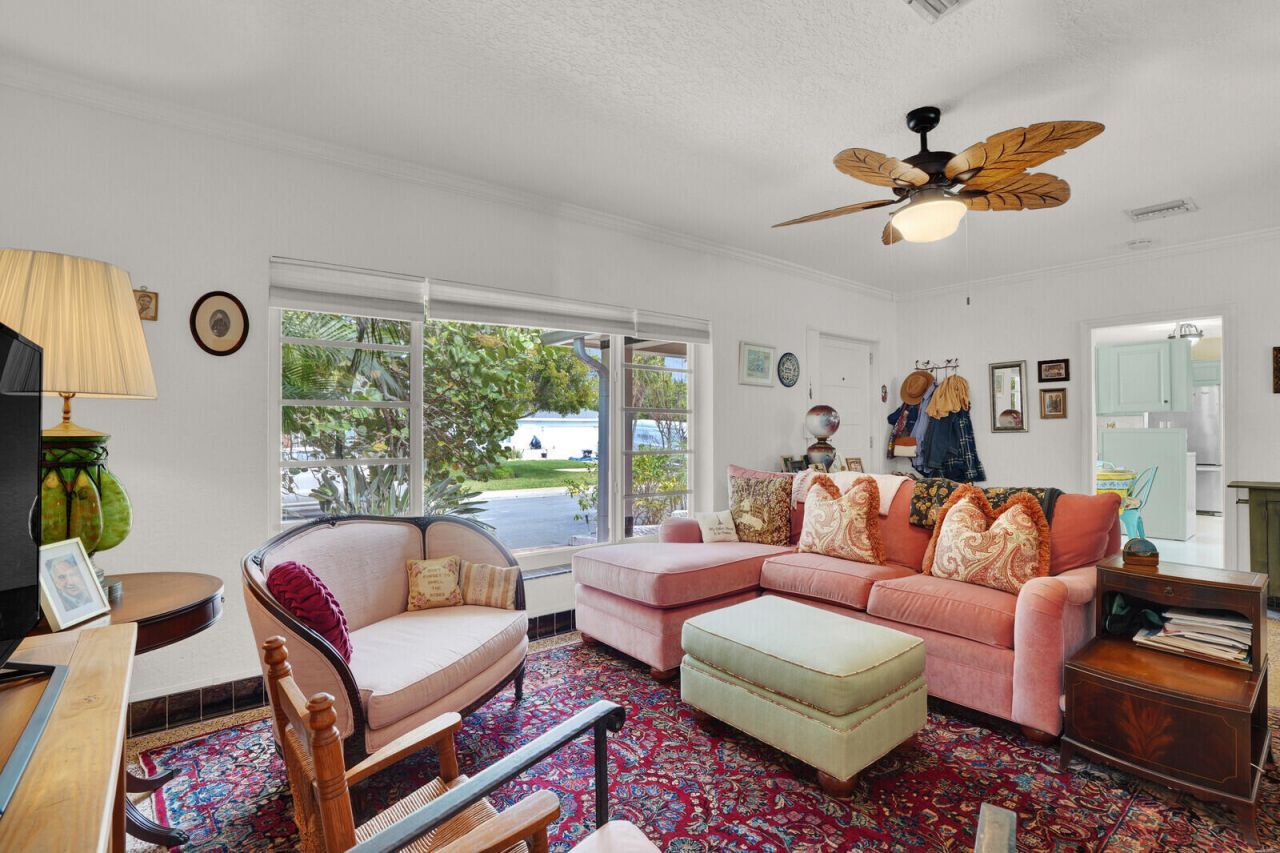 417 N 12th Avenue N, Lake Worth, FL 33460 Photo