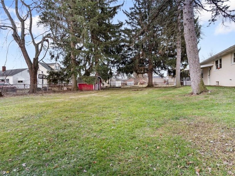 2614 Fletcher Avenue NE, Canton, OH 44705 Photo 21