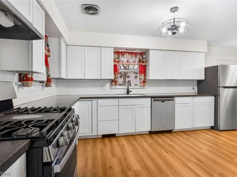 2614 Fletcher Avenue NE, Canton, OH 44705 Photo 8