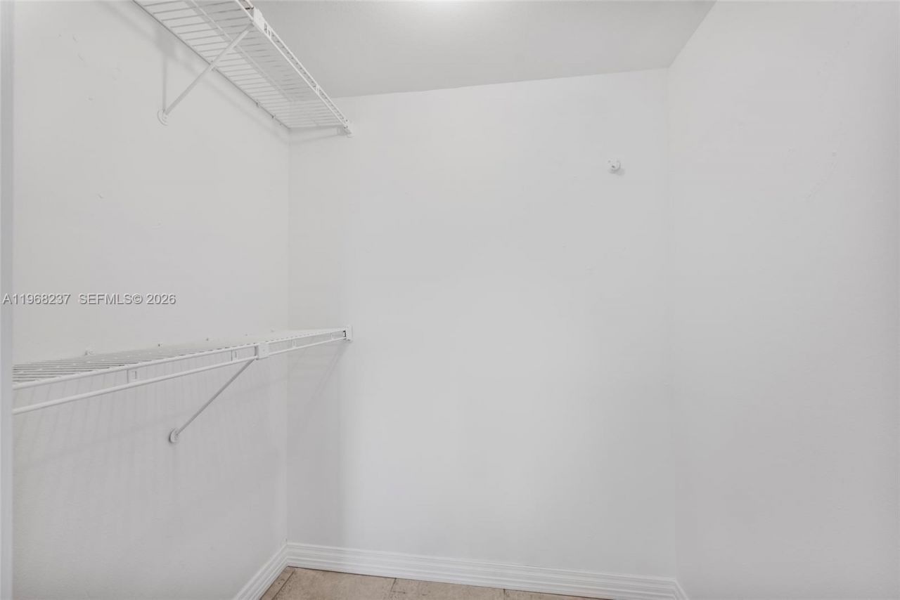 2861 Somerset Dr , Unit 104, Lauderdale Lakes, FL 33311 Photo