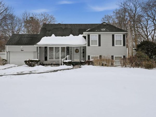 8 Myrtle Avenue, Brentwood, NY 11717