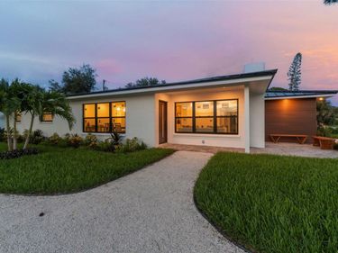 301 AURORA STREET E, VENICE, FL 34285