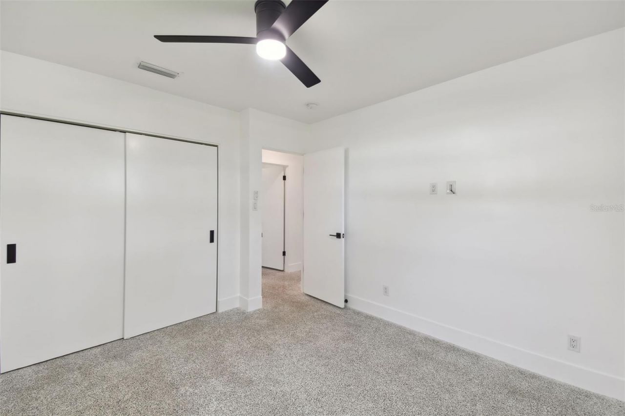 301 Aurora Street E, Venice, FL 34285 Photo