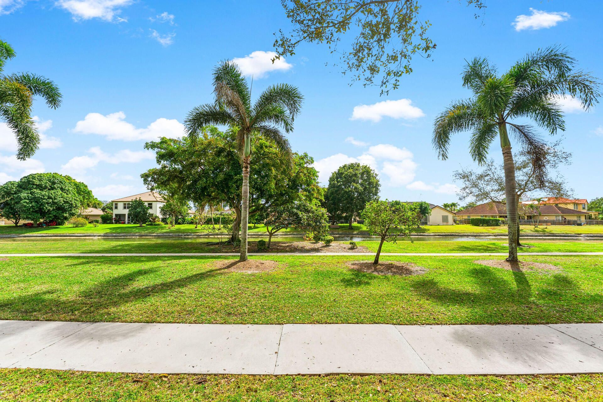 10956 N Danbury Way, Boca Raton, FL 33498 Photo