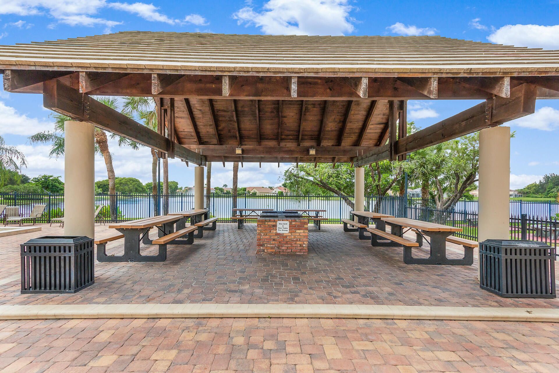 10956 N Danbury Way, Boca Raton, FL 33498 Photo