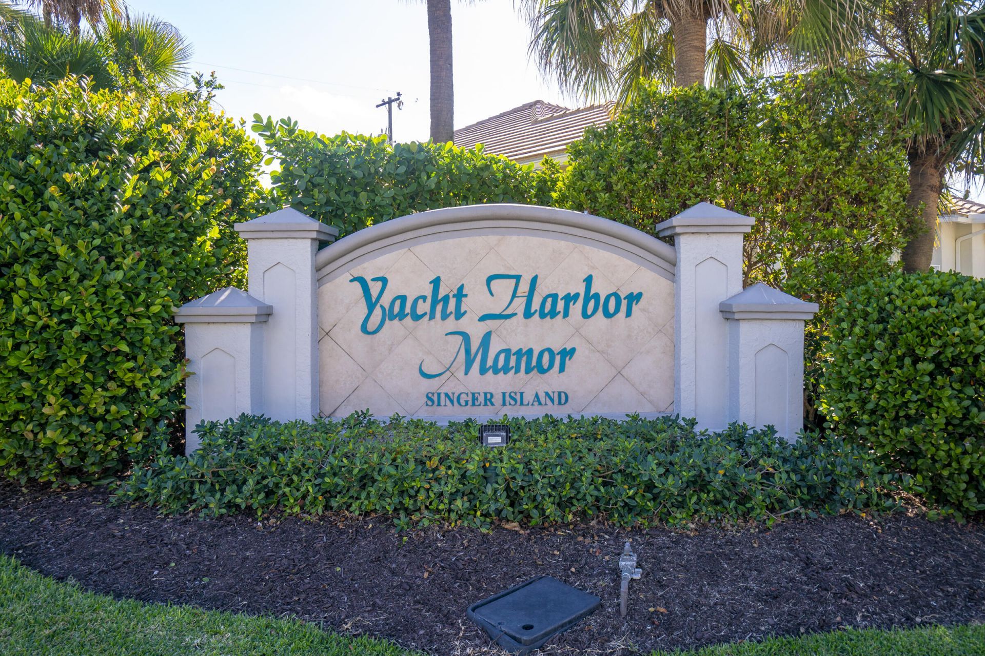 1201 Singer Drive, Singer Island, FL 33404 Photo