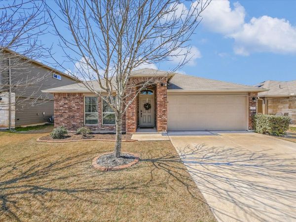 725 Pinnacle DR, Georgetown, TX 78626