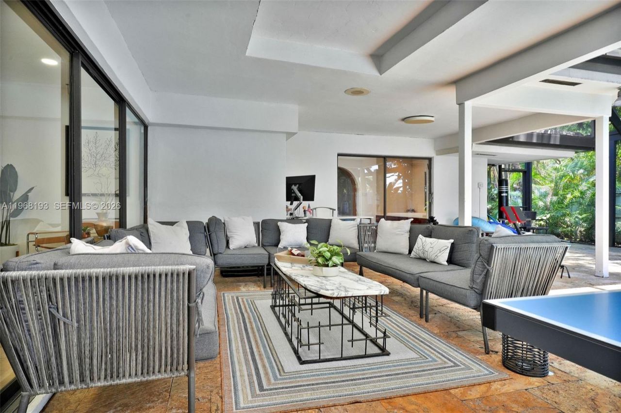 5801 SW 37th Terrace, Fort Lauderdale, FL 33312 Photo