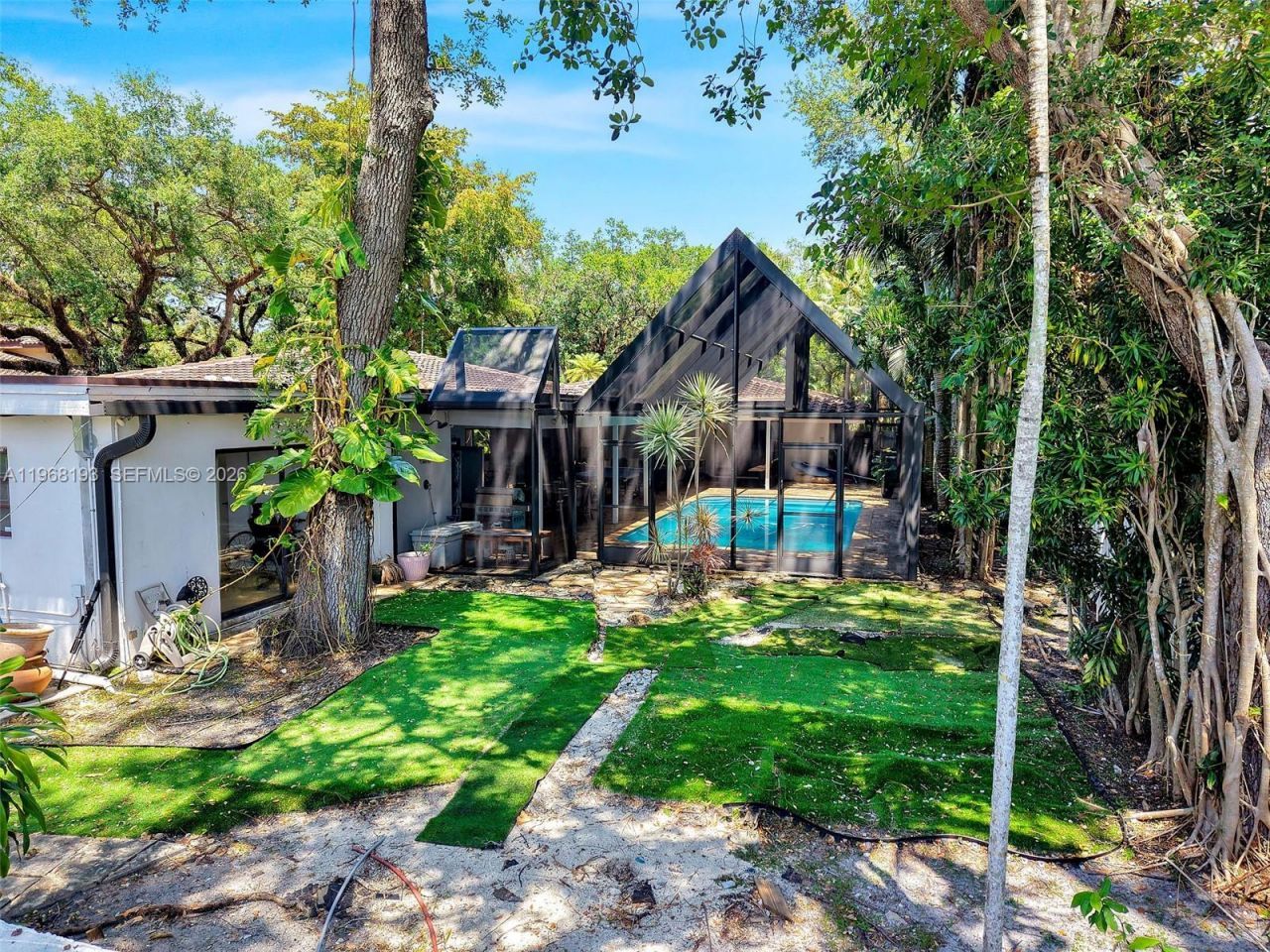 5801 SW 37th Terrace, Fort Lauderdale, FL 33312 Photo