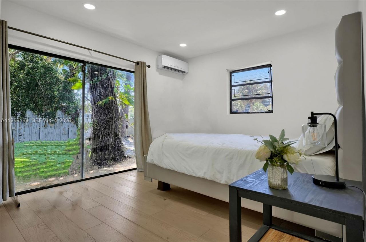 5801 SW 37th Terrace, Fort Lauderdale, FL 33312 Photo