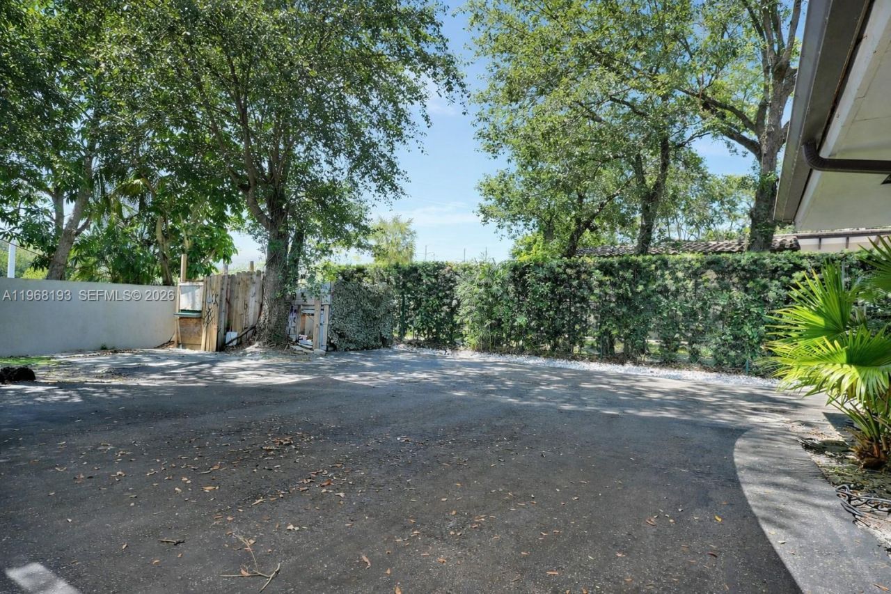 5801 SW 37th Terrace, Fort Lauderdale, FL 33312 Photo