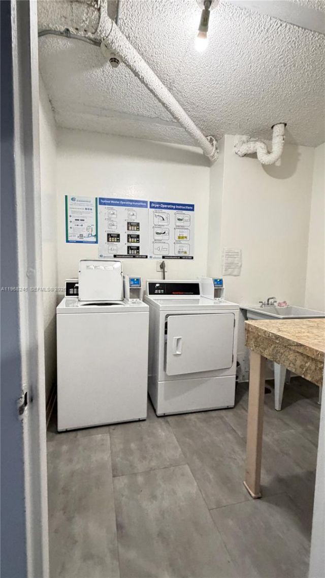 20100 W Country Club Dr , Unit 807, Aventura, FL 33180 Photo