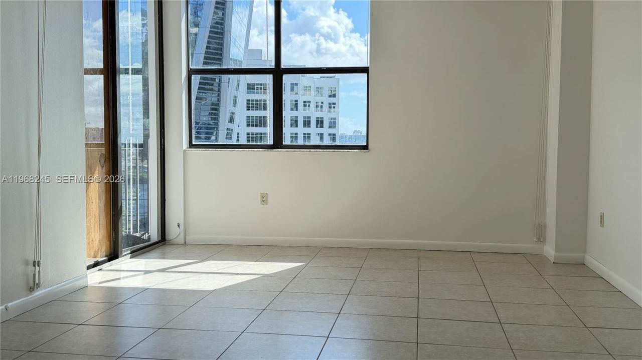 20100 W Country Club Dr , Unit 807, Aventura, FL 33180 Photo