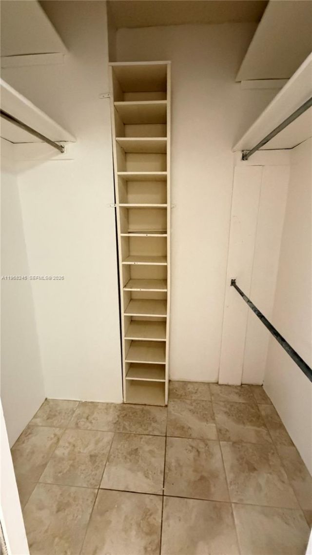 20100 W Country Club Dr , Unit 807, Aventura, FL 33180 Photo