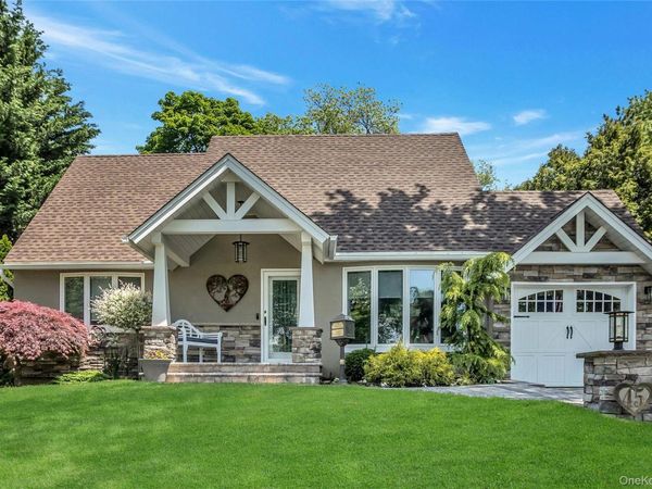 45 Ridge Road, Farmingdale, NY 11735