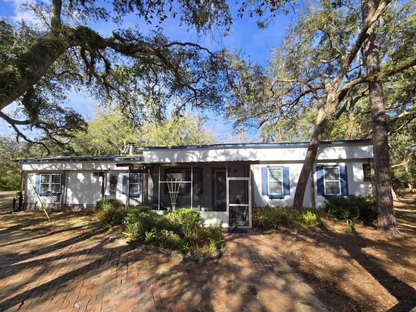 12591 NW 87th Ct, Chiefland, FL 32626