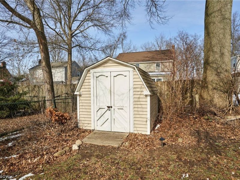 507 E Ford Avenue, Barberton, OH 44203 Photo 17