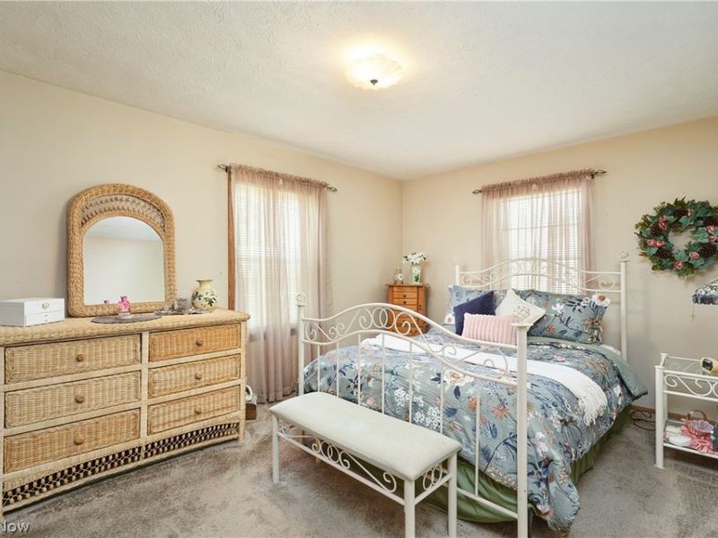 507 E Ford Avenue, Barberton, OH 44203 Photo 7