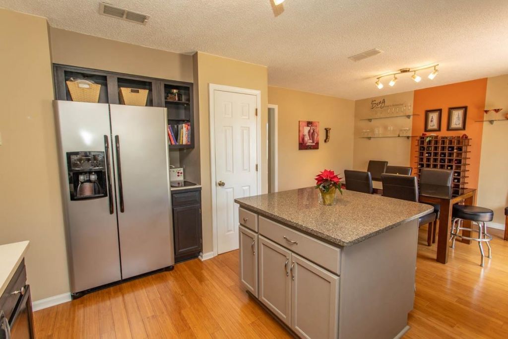 209 Birkdale Ln.  Photo 11