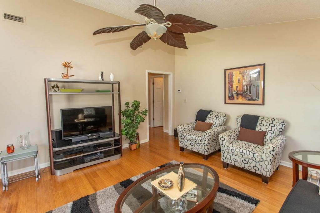 209 Birkdale Ln.  Photo 6