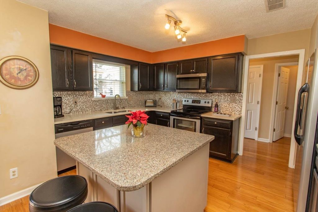 209 Birkdale Ln.  Photo 9