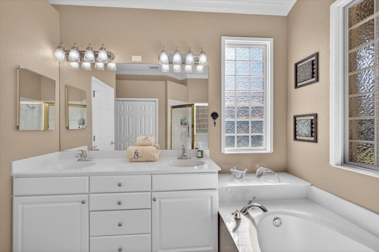 719 Misty Pond Court, Bradenton, FL 34212 Photo