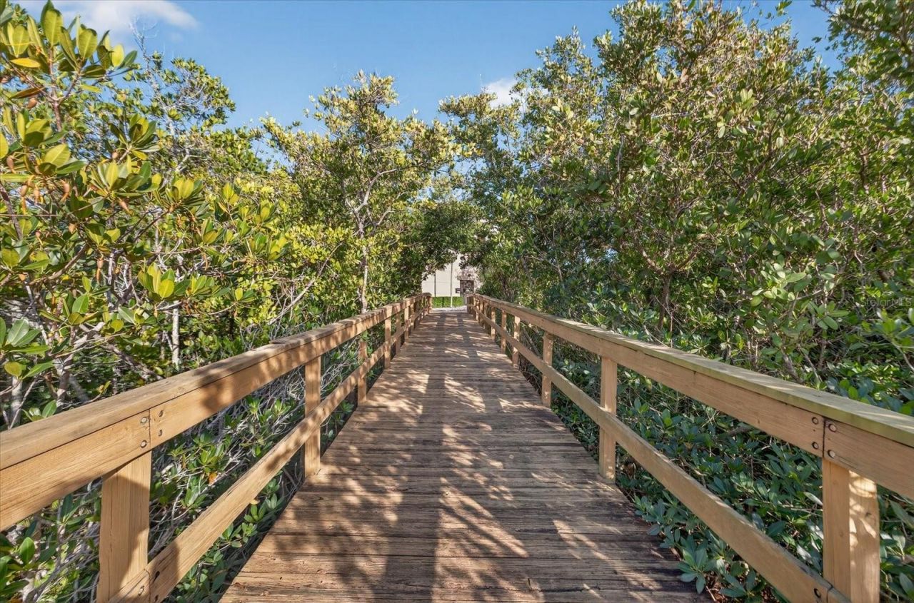 719 Misty Pond Court, Bradenton, FL 34212 Photo