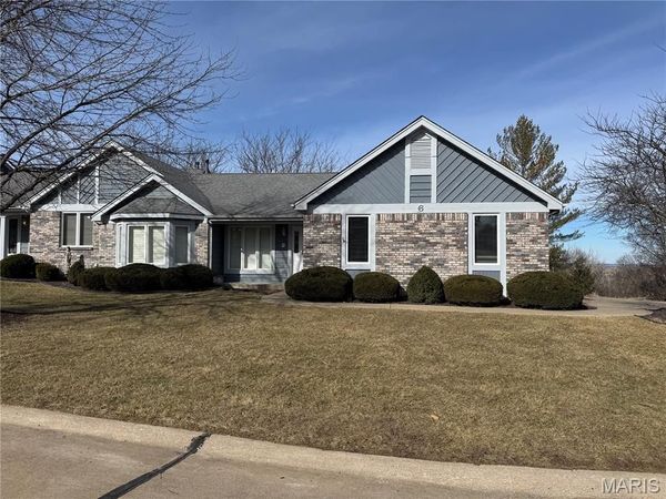 6 Depaula Trail, St Charles, MO 63301