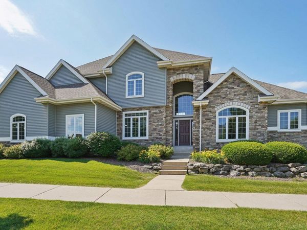1252 Dartmouth Drive, Waunakee, WI 53597