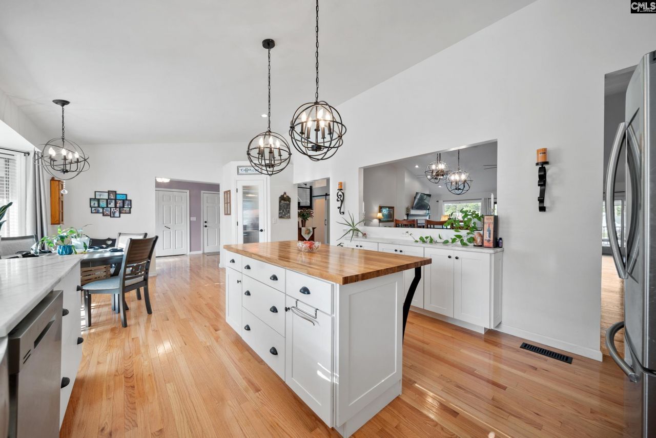 370 Chapel Creek Drive  Photo 10