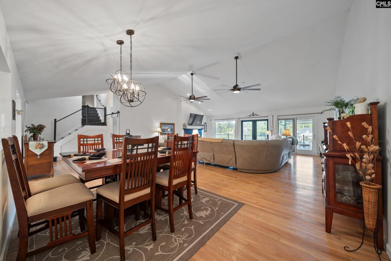 370 Chapel Creek Drive  Photo 16