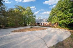 370 Chapel Creek Drive  photo 4