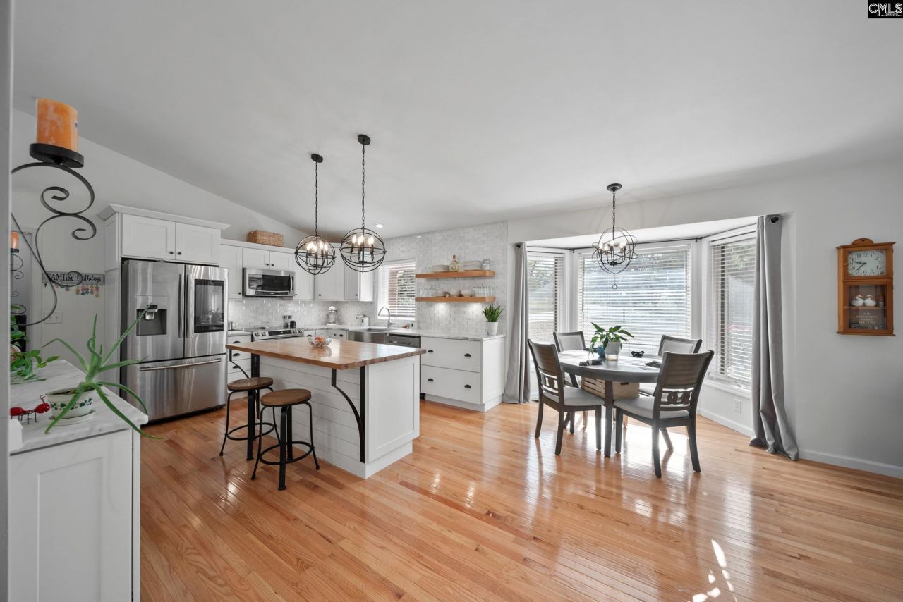 370 Chapel Creek Drive  Photo 6