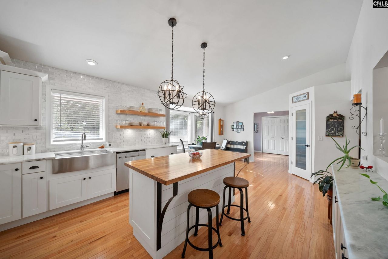 370 Chapel Creek Drive  Photo 7