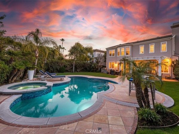 19229 Beckonridge Lane, Huntington Beach, CA 92648