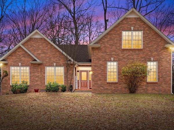 2921 Nicole Rd, Clarksville, TN 37040