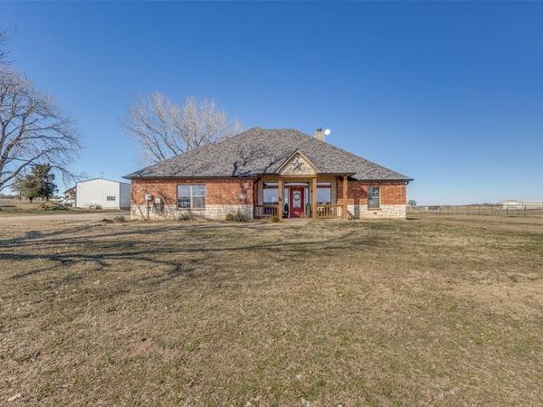 755 Bones Chapel Road, Whitesboro, TX 76273