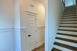 5841 Kirkwood Avenue photo 4