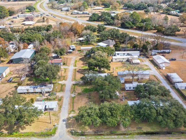 4701 Eraste Hebert Road , New Iberia, LA 70560