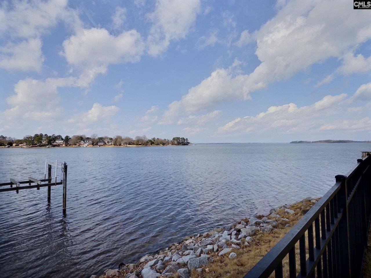 280 Mooring Lane Photo 4